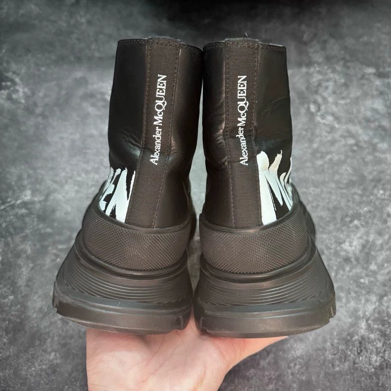 Alexander McQueen Alexander McQueen High-Top Graffiti Martin Boots Size US 8 / EU 41 - 4 Thumbnail