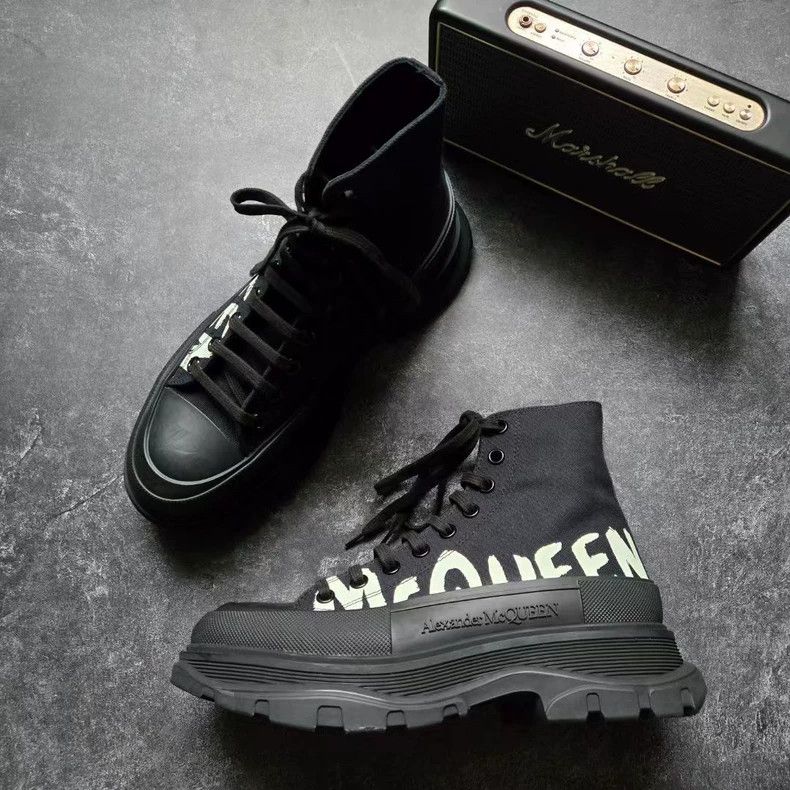 Alexander McQueen Alexander McQueen Black and White Martin Boots Size US 9 / EU 42 - 2 Thumbnail