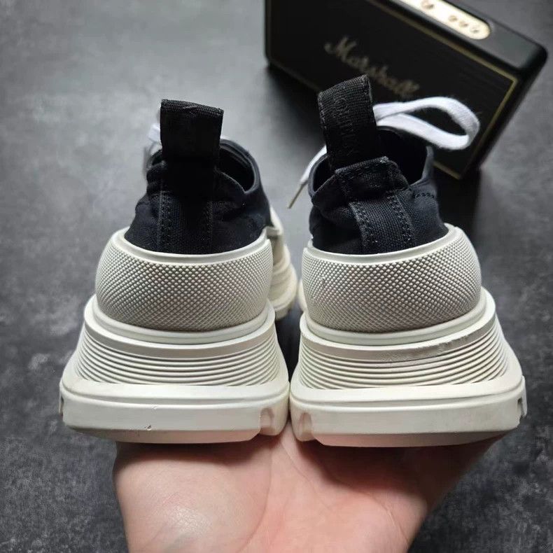 Alexander McQueen Alexander McQueen Black and White Sneakers Size US 9.5 / EU 42-43 - 6 Thumbnail
