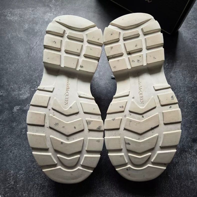 Alexander McQueen Alexander McQueen Black and White Sneakers Size US 9.5 / EU 42-43 - 7 Thumbnail