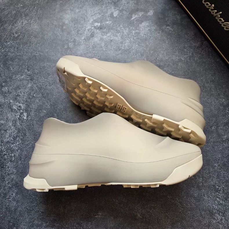 Givenchy Givenchy Desert Color Slip-On Shoes Size US 9 / EU 42 - 5 Thumbnail