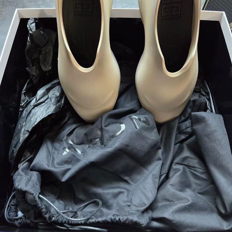 Givenchy Givenchy Desert Color Slip-On Shoes Size US 9 / EU 42 - 8 Thumbnail