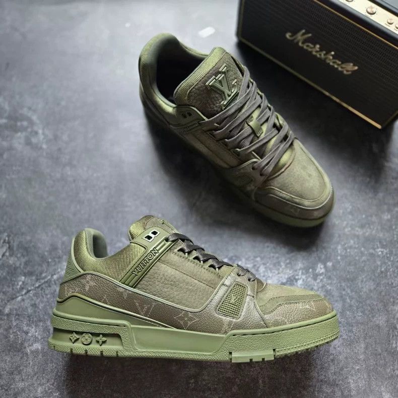 Louis Vuitton Louis Vuitton Green Trainer Sneakers Size 8 Size US 8 / EU 41 - 3 Thumbnail