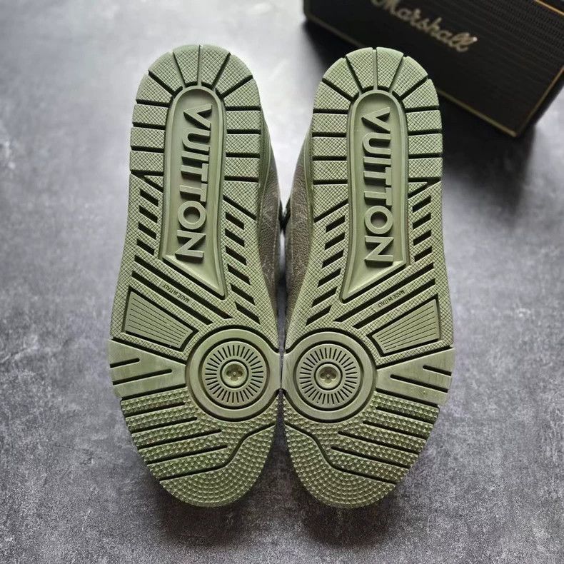 Louis Vuitton Louis Vuitton Green Trainer Sneakers Size 8 Size US 8 / EU 41 - 7 Thumbnail