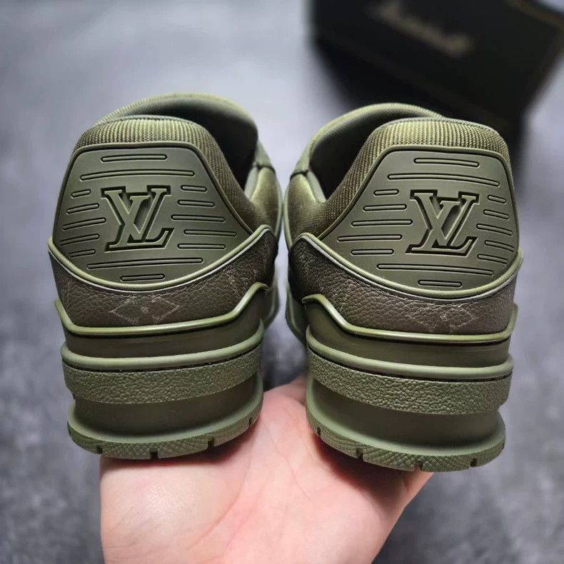 Louis Vuitton Louis Vuitton Green Trainer Sneakers Size 8 Size US 8 / EU 41 - 6 Thumbnail