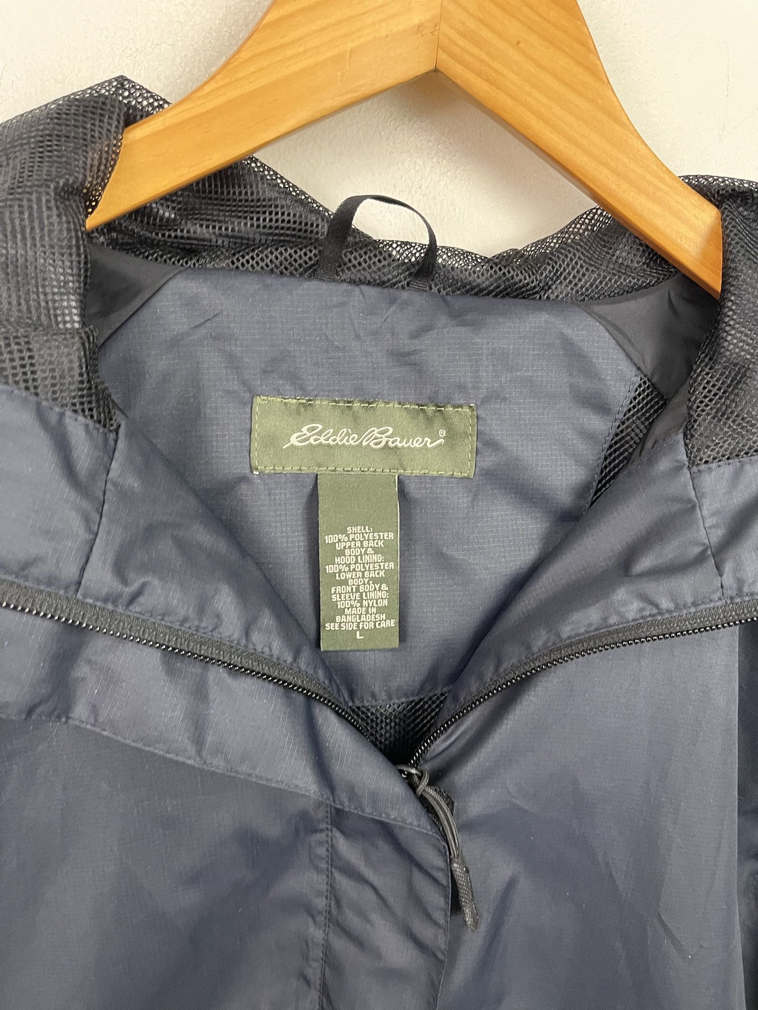 Eddie Bauer × Vintage Vintage Mens Light Jacket Eddie Bauer Navy Windbreaker Size L Size US L / EU 52-54 / 3 - 2 Thumbnail
