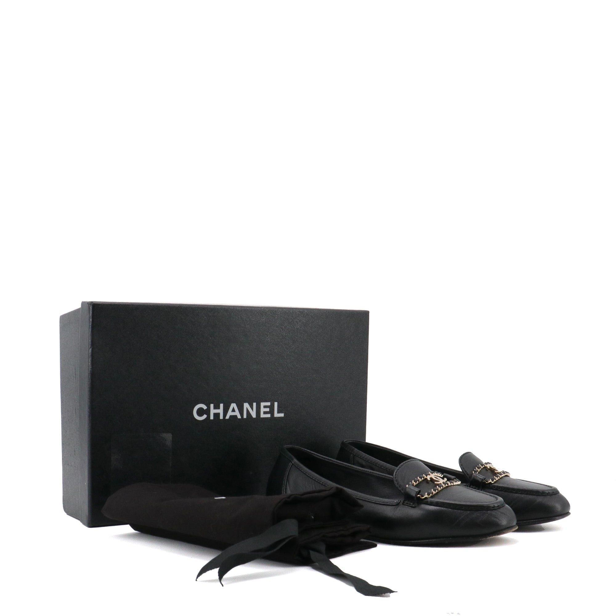 Chanel CHANEL - Chanel CC loafers in black leather (size 36.5) Size US 5.5 / IT 35.5 - 7 Thumbnail