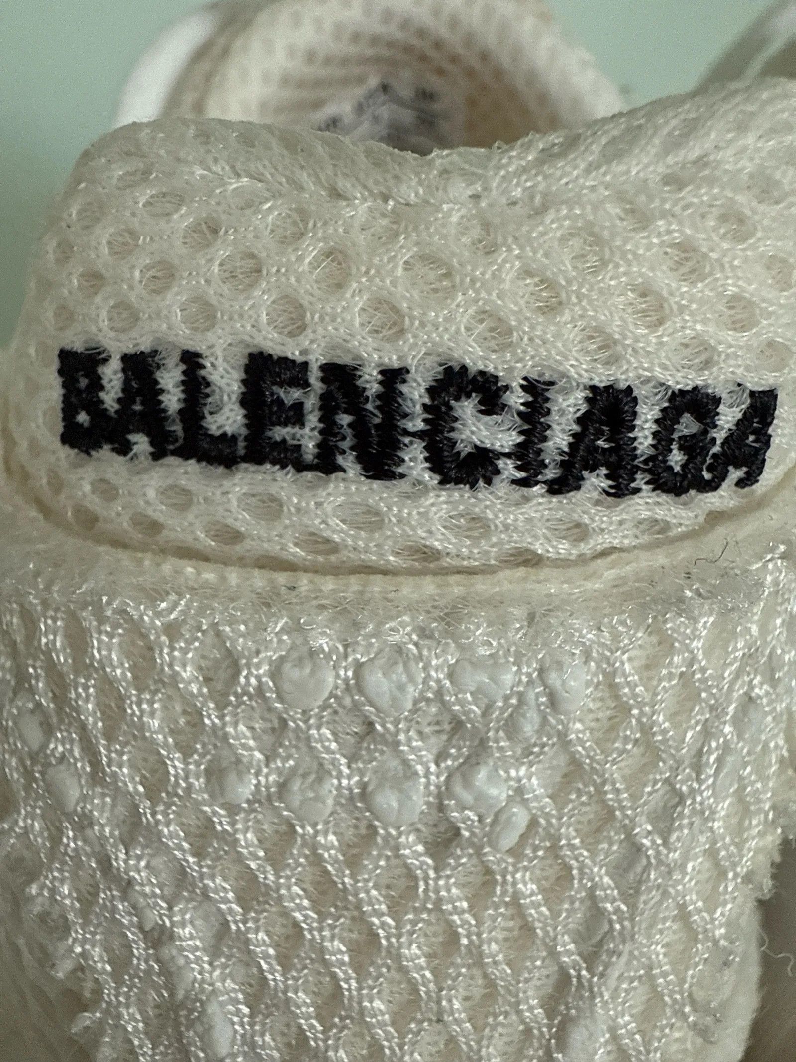 Balenciaga Balenciaga Phantom Sneakers Size US 9 / IT 39 - 3 Thumbnail