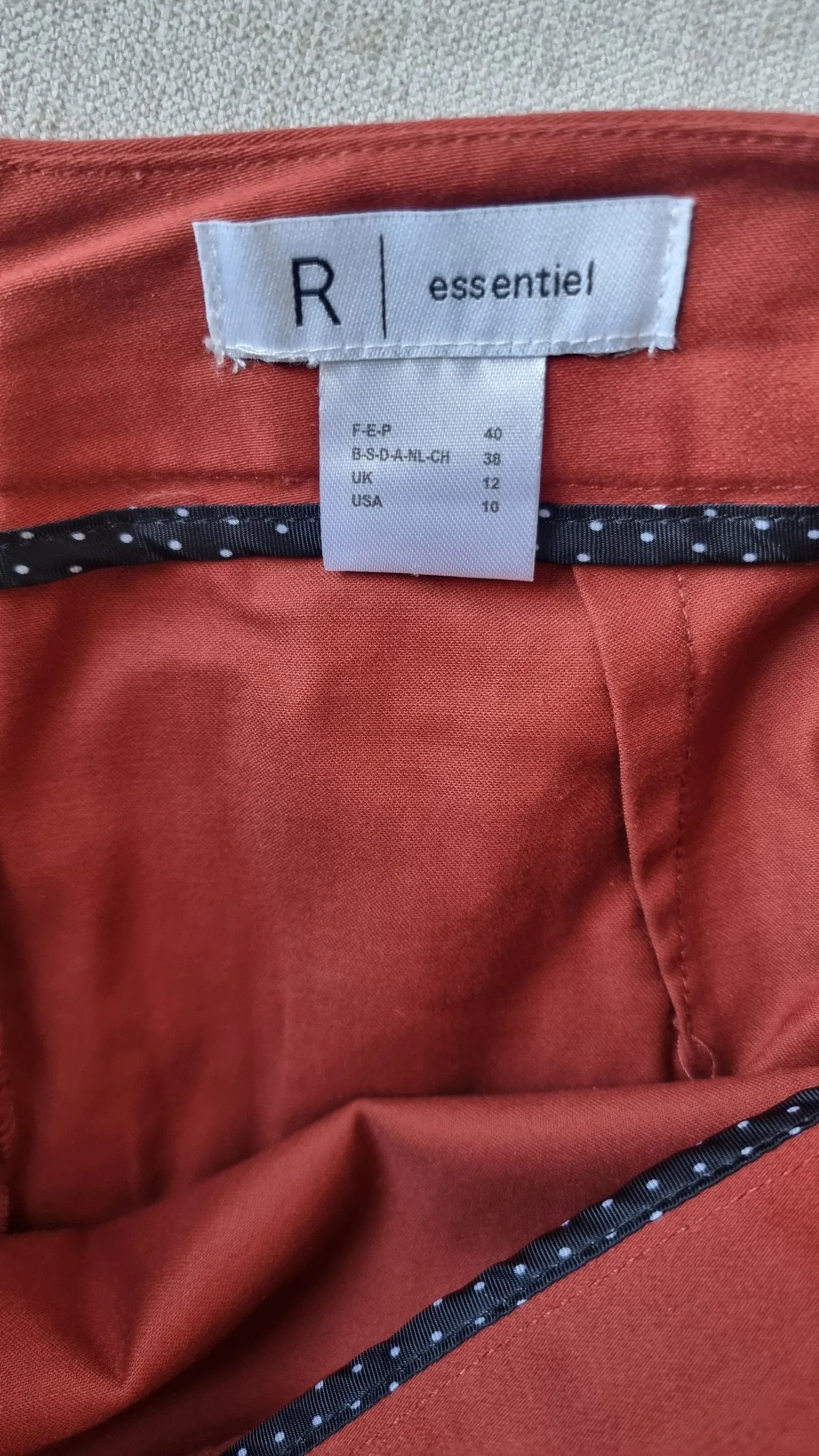 Other R | essentiel Skirt Size 27" / US 4 / IT 40 - 2 Thumbnail