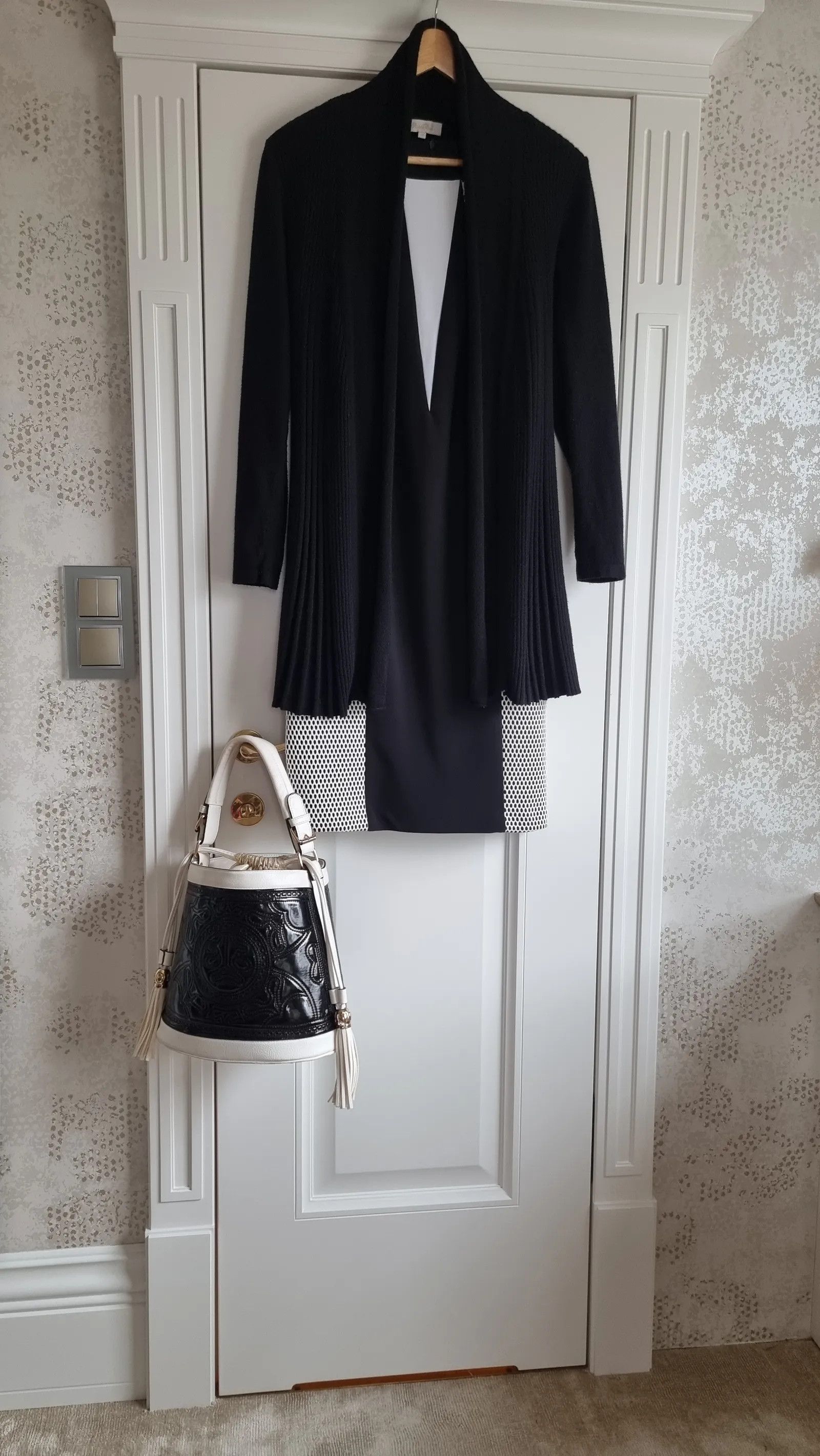 Frank Lyman Frank Lyman Dress Size S / US 4 / IT 40 - 4 Thumbnail