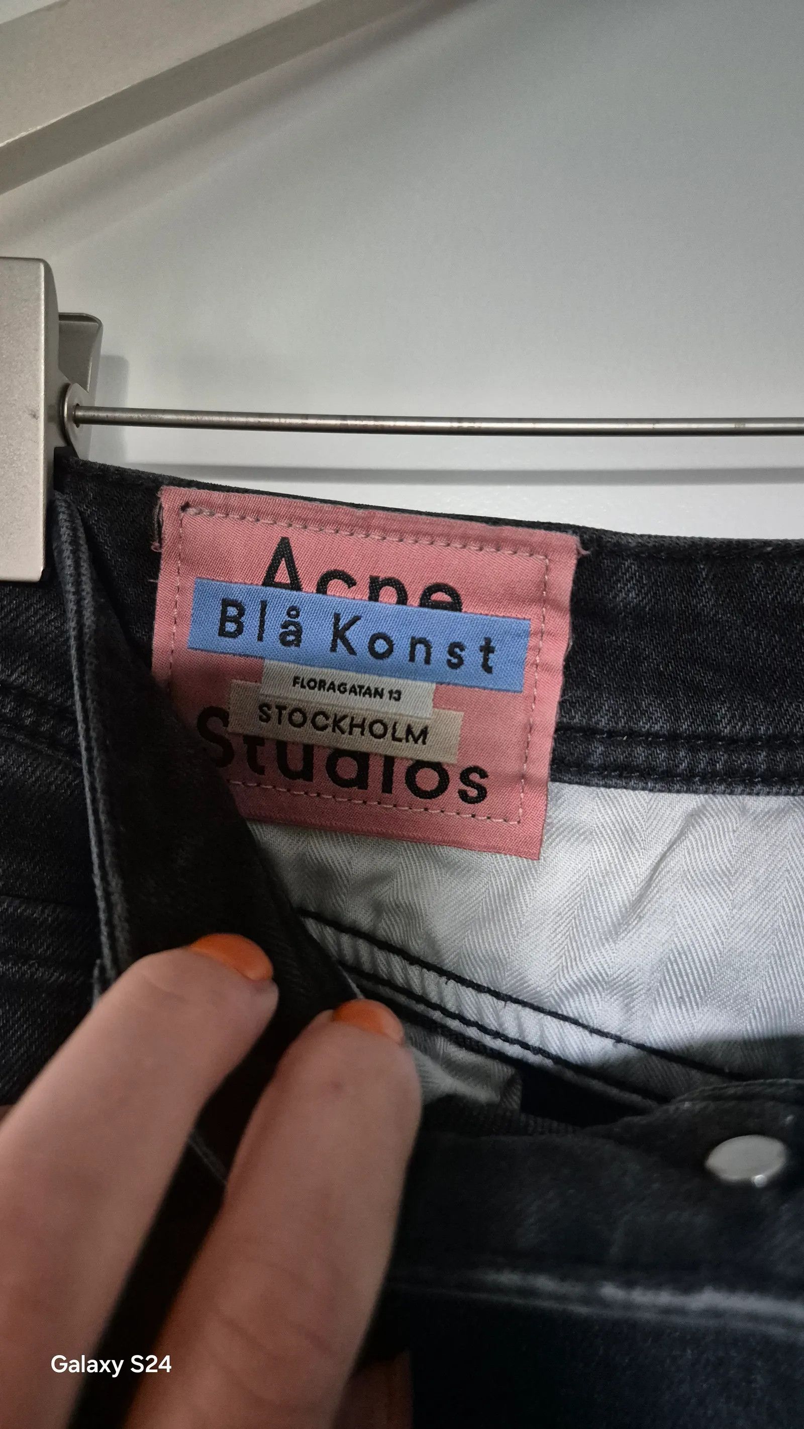 Acne Studios Acne Studios Melk Jeans Size 26" / US 2 / IT 38 - 2 Thumbnail