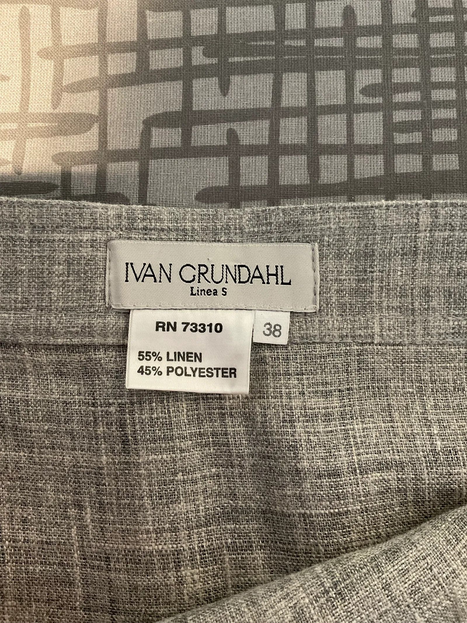 Ivan Grundahl Ivan Grundahl Linea S Skirt Size 27" / US 4 / IT 40 - 2 Thumbnail