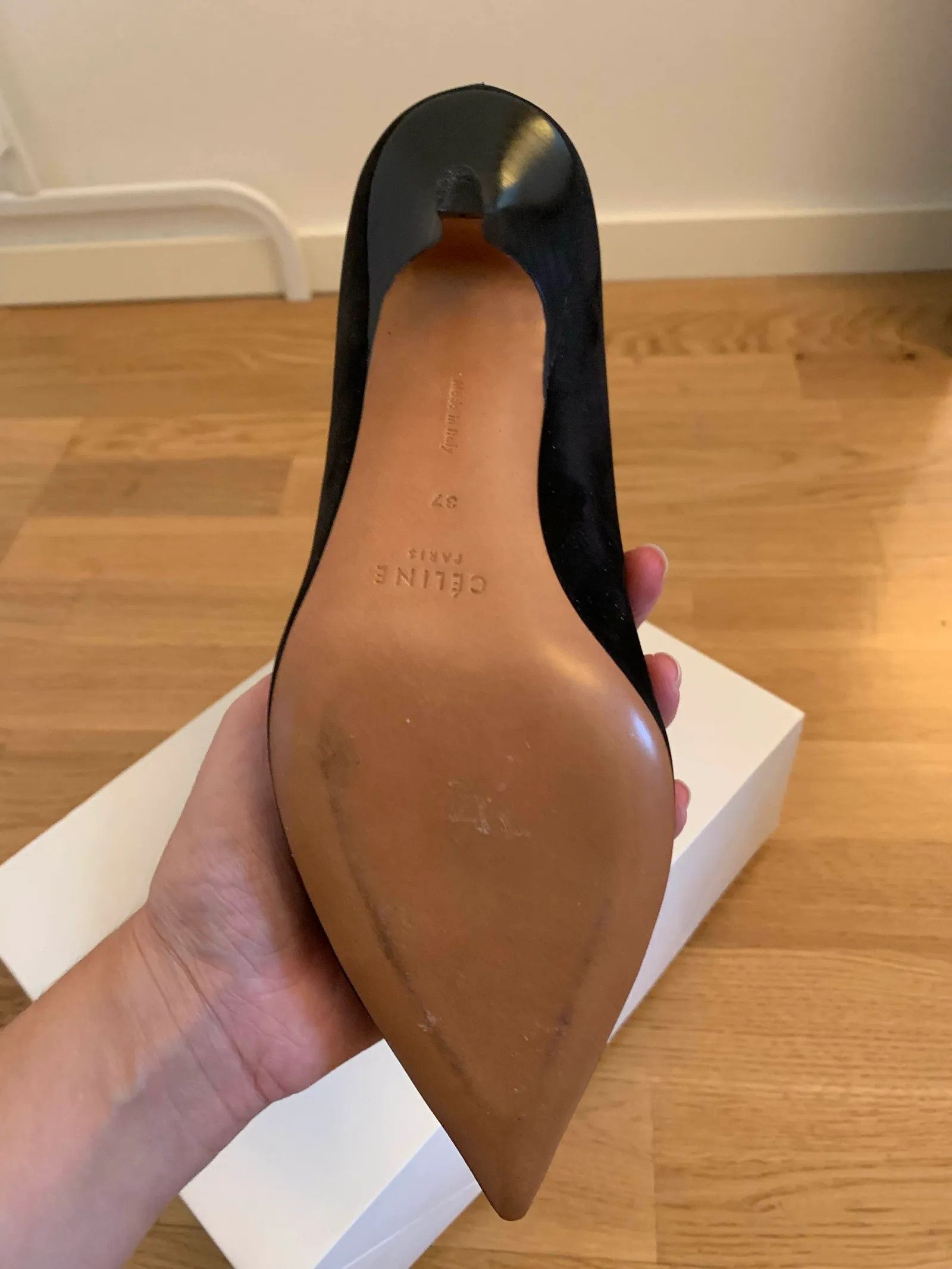 Celine Céline V-neck pump Heels Size US 7 / IT 37 - 2 Thumbnail