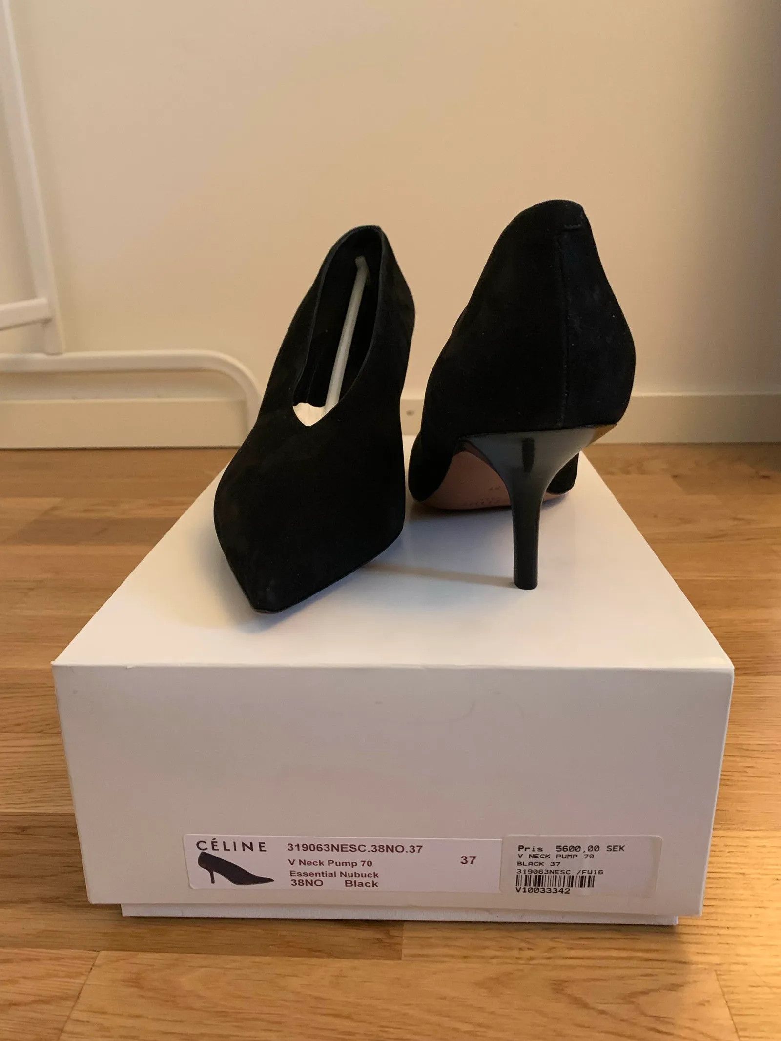 Celine Céline V-neck pump Heels Size US 7 / IT 37 - 4 Thumbnail