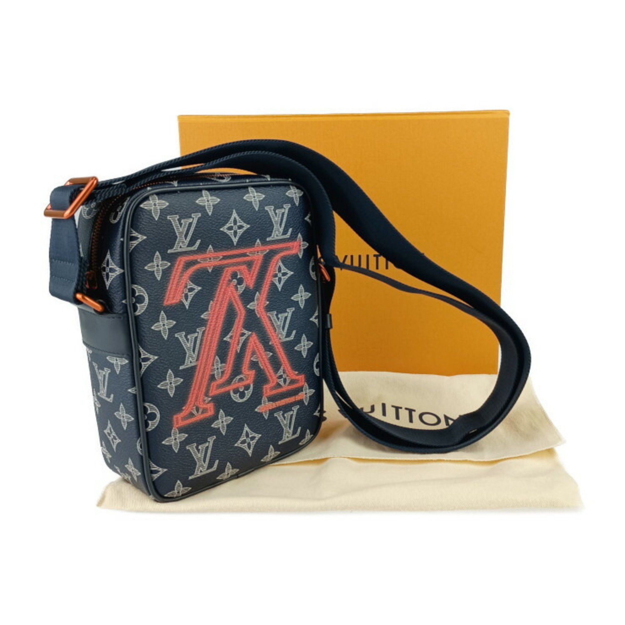 Louis Vuitton Louis Vuitton Danube shoulder Size ONE SIZE - 10 Thumbnail