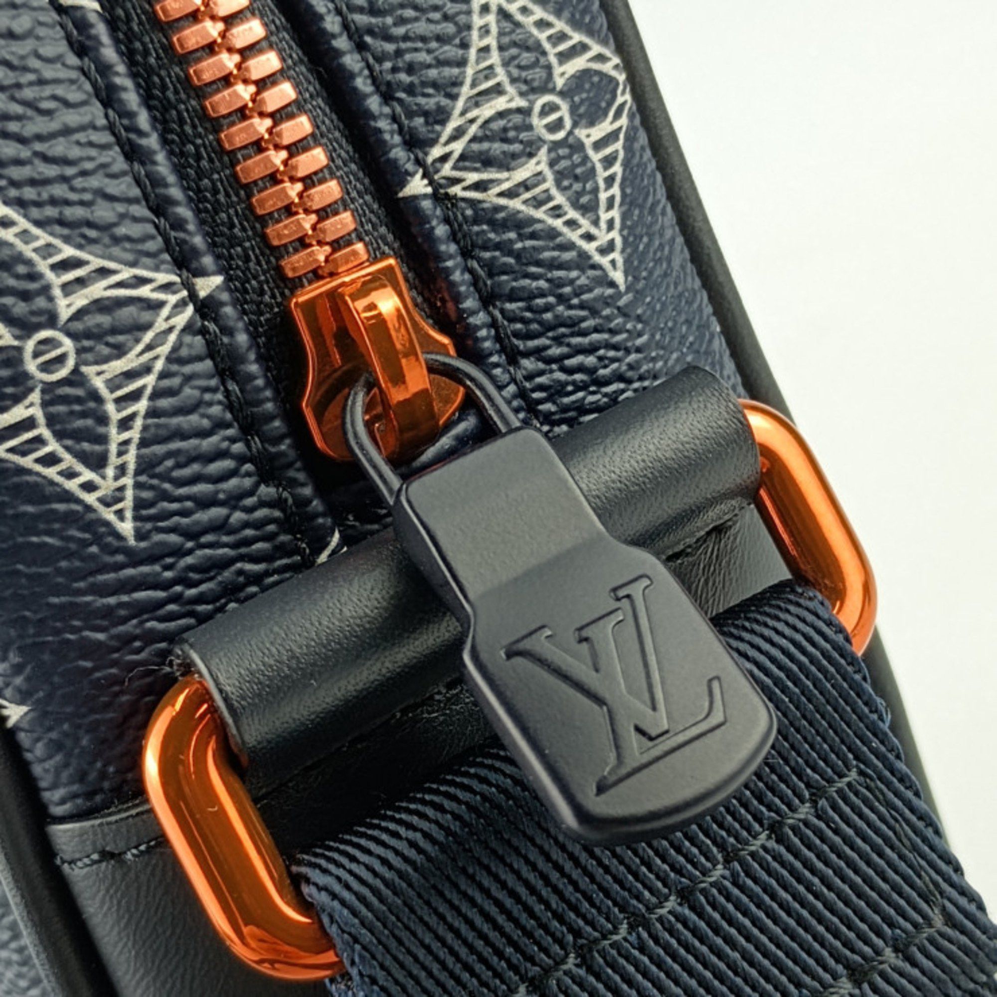 Louis Vuitton Louis Vuitton Danube shoulder Size ONE SIZE - 7 Thumbnail