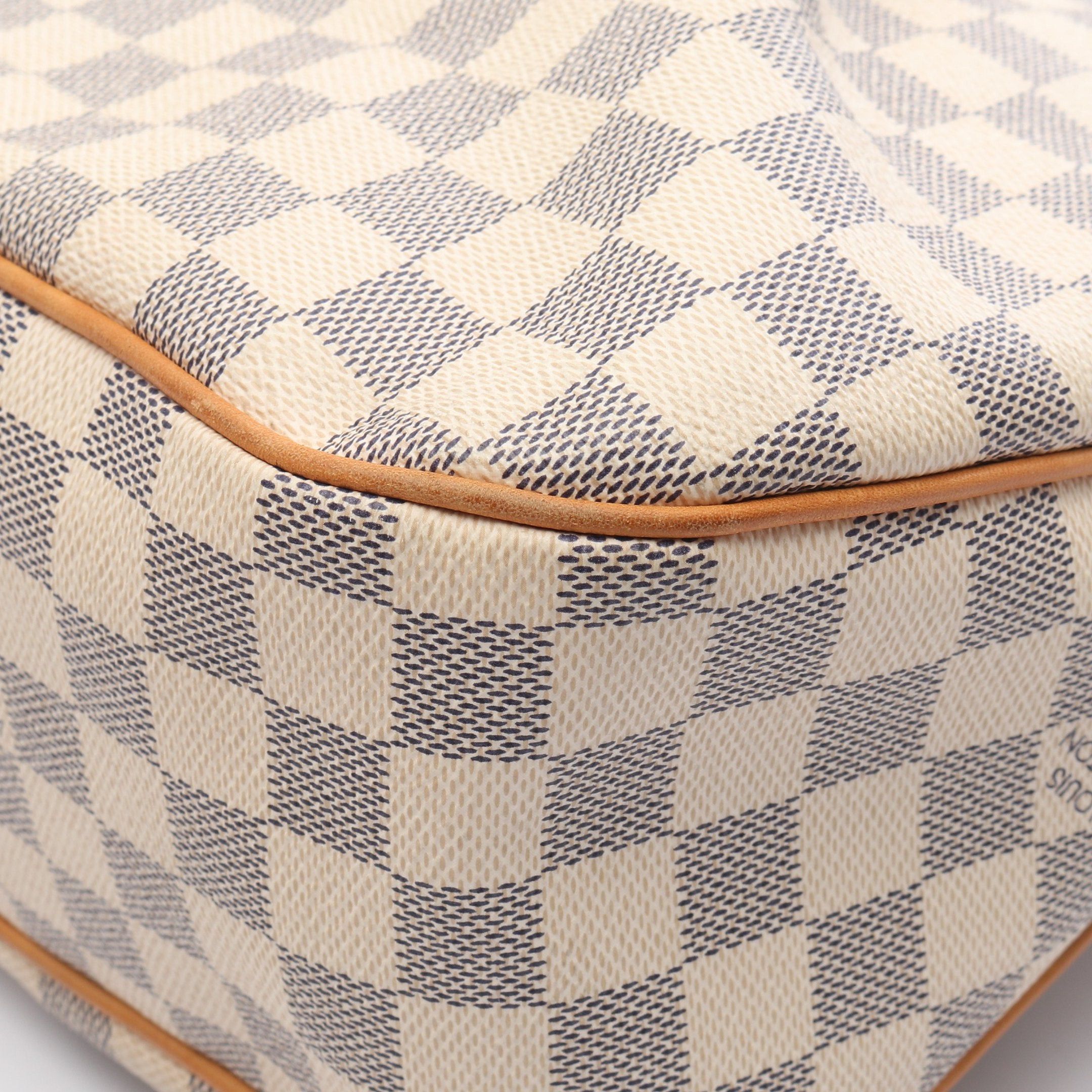 Louis Vuitton Louis Vuitton Siracusa Mm Damier Azur Shoulder Bag Leather White Size ONE SIZE - 7 Thumbnail