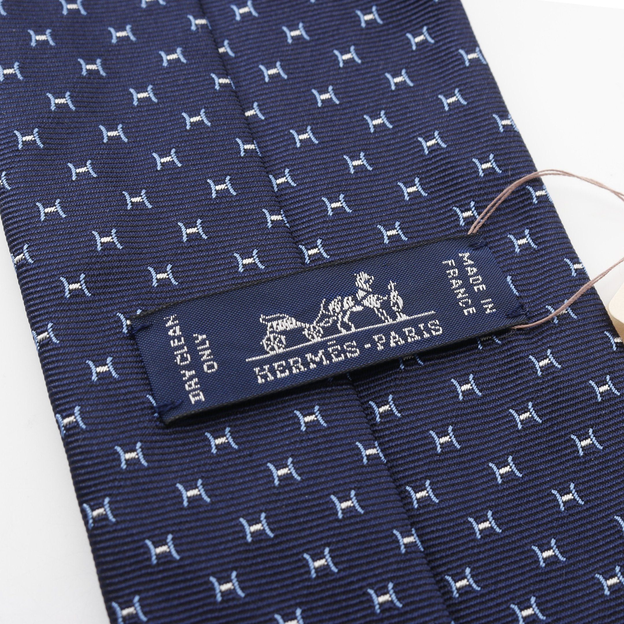 Hermes Hermes H Pattern Tie Silk Navy Blue Size ONE SIZE - 4 Thumbnail