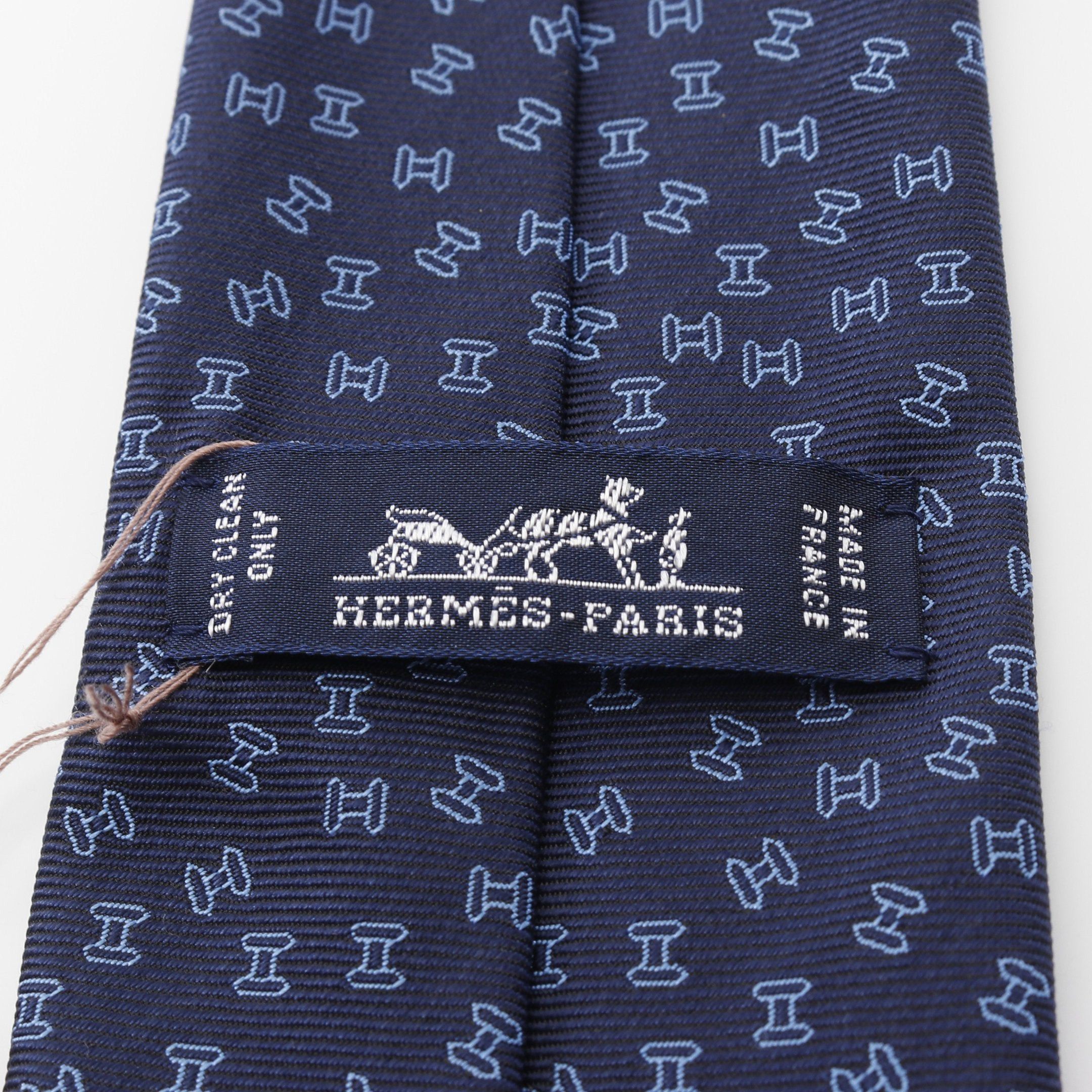 Hermes Hermes H Pattern Tie Silk Navy Blue Size ONE SIZE - 4 Thumbnail