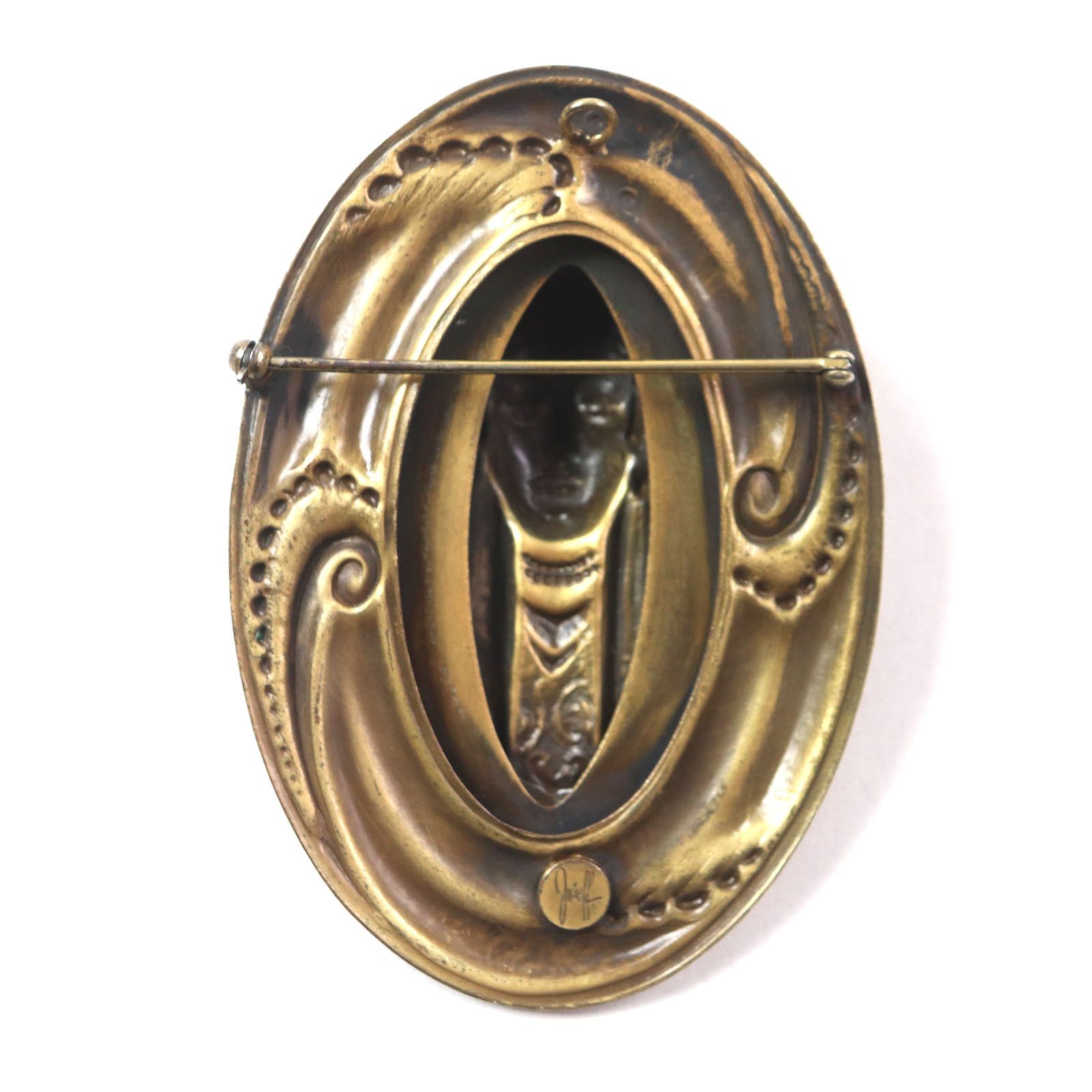 Other Other Joseff of HOLLYWOOD Statue of a veiled woman Brooch Metal Brooch DUTY FREE for USA Size ONE SIZE - 2 Thumbnail