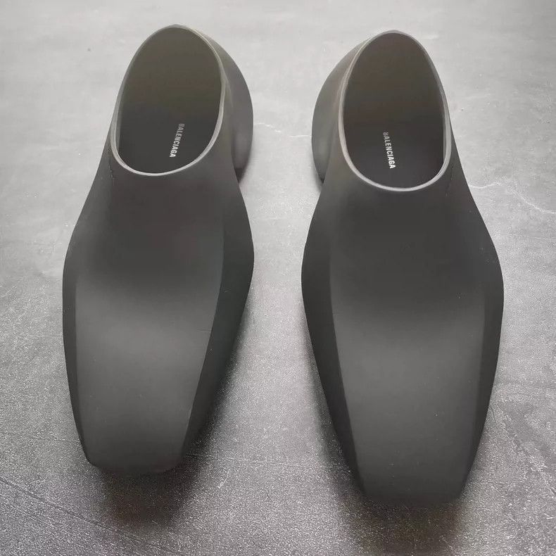 Balenciaga Balenciaga Space Shoe Size 41 Size US 9 / EU 42 - 2 Thumbnail