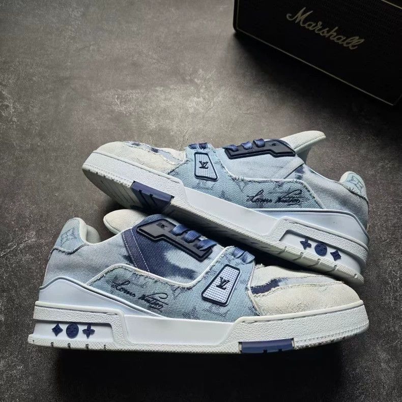 Louis Vuitton Louis Vuitton LV Trainer Tie-Dye Sneakers Size US 9 / EU 42 - 4 Thumbnail