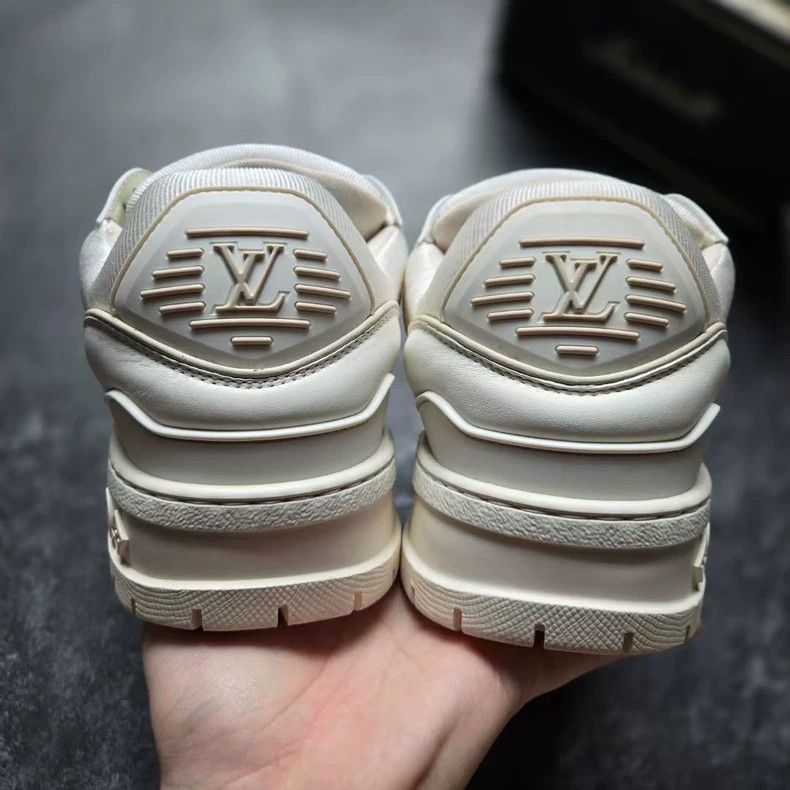 Louis Vuitton Louis Vuitton Trainer Maxi Sneakers Size 8 Size US 10 / EU 43 - 6 Thumbnail