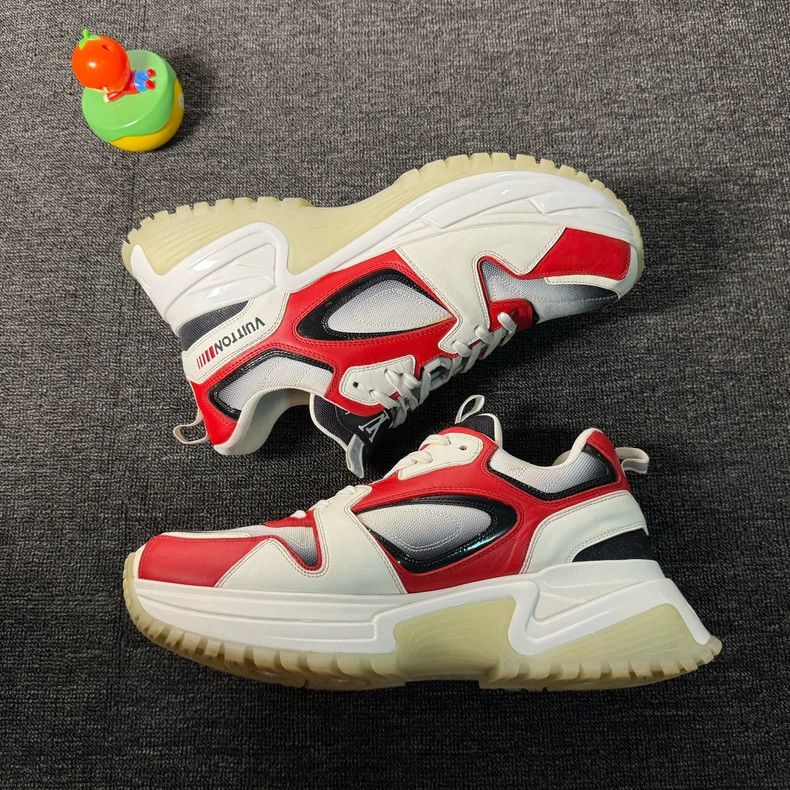 Louis Vuitton Louis Vuitton Run Away Pulse Sneakers Size 9 Size US 9 / EU 42 - 5 Thumbnail