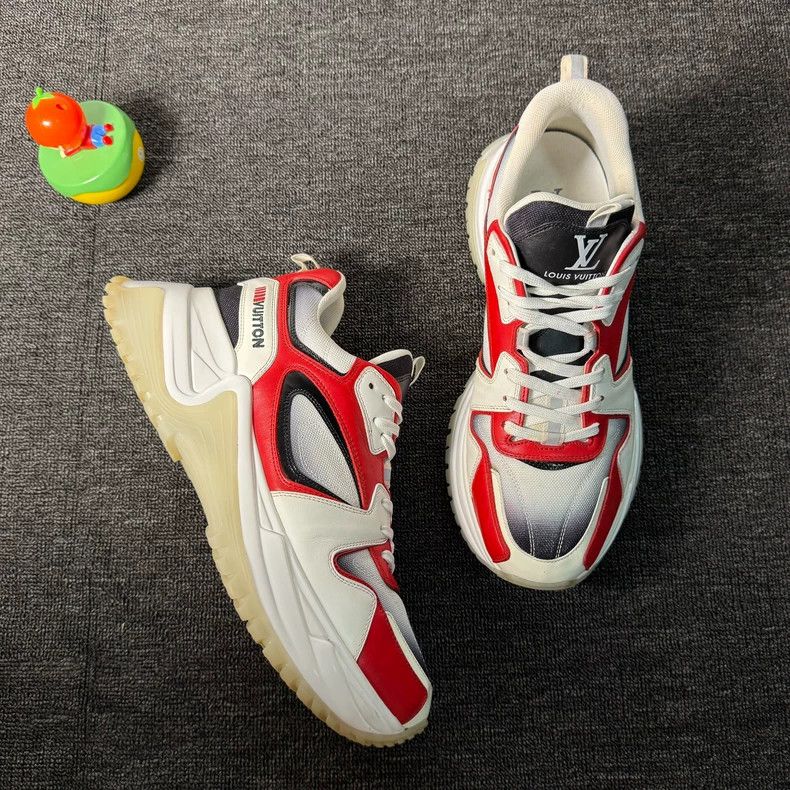Louis Vuitton Louis Vuitton Run Away Pulse Sneakers Size 9 Size US 9 / EU 42 - 3 Thumbnail