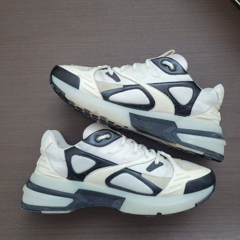 Givenchy Givenchy Giv 1 Black White Sneakers Size 41 Size US 10.5 / EU 43-44 - 5 Thumbnail