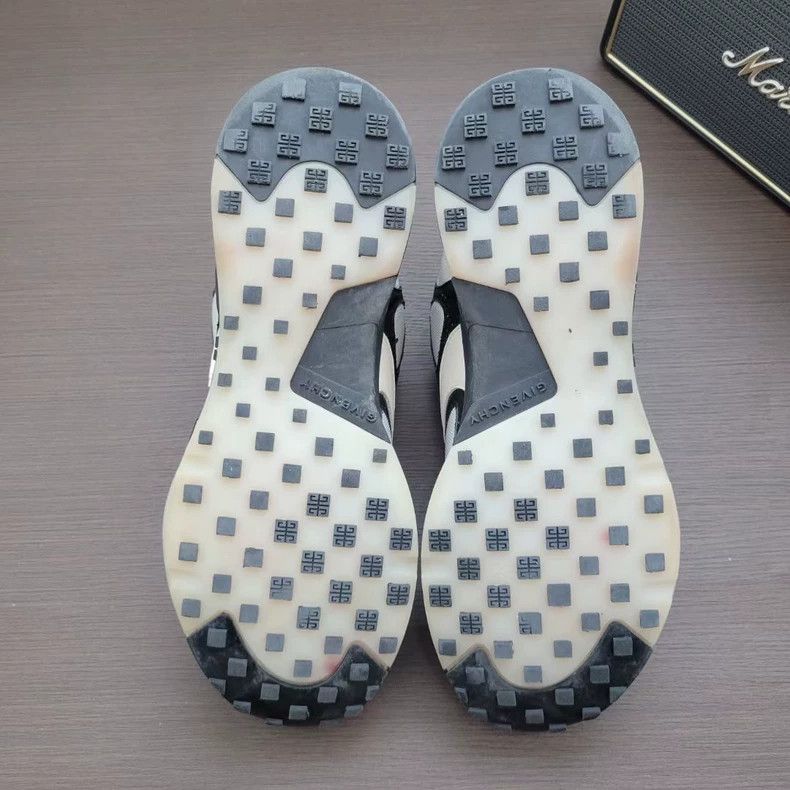 Givenchy Givenchy Giv 1 Black White Sneakers Size 41 Size US 10.5 / EU 43-44 - 7 Thumbnail