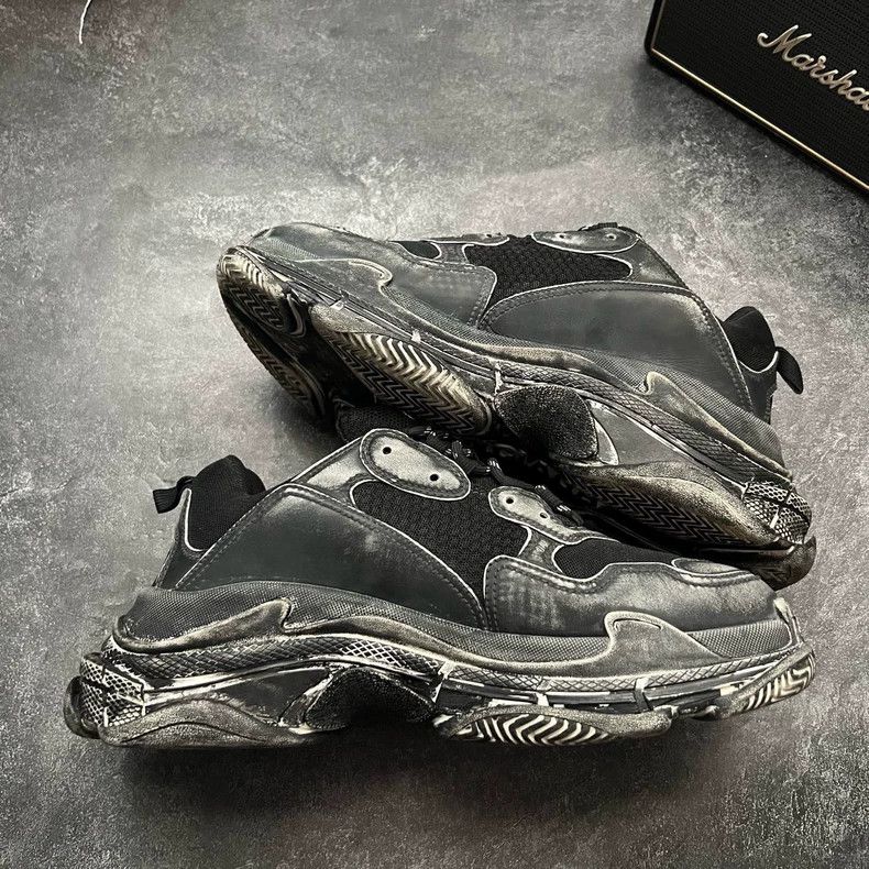 Balenciaga Balenciaga Triple S Black Gray Sneakers Size 44 Size US 10 / EU 43 - 5 Thumbnail