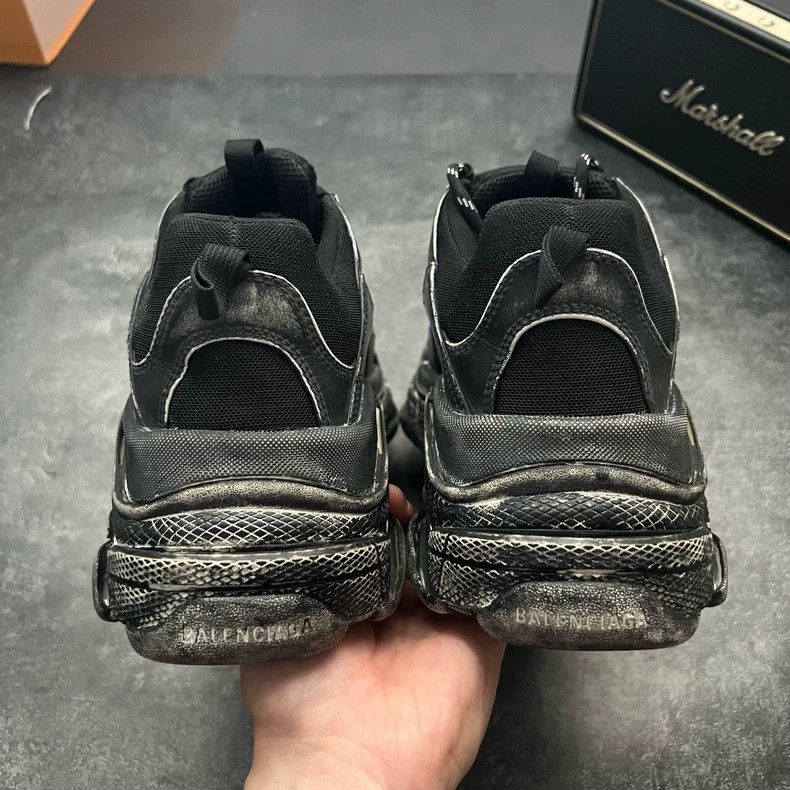 Balenciaga Balenciaga Triple S Black Gray Sneakers Size 44 Size US 10 / EU 43 - 6 Thumbnail