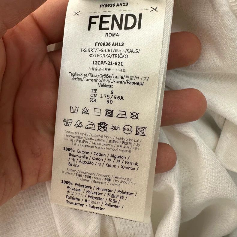 Fendi Fendi Graffiti Logo Smiley Embroidered T-Shirt Size US S / EU 44-46 / 1 - 6 Thumbnail