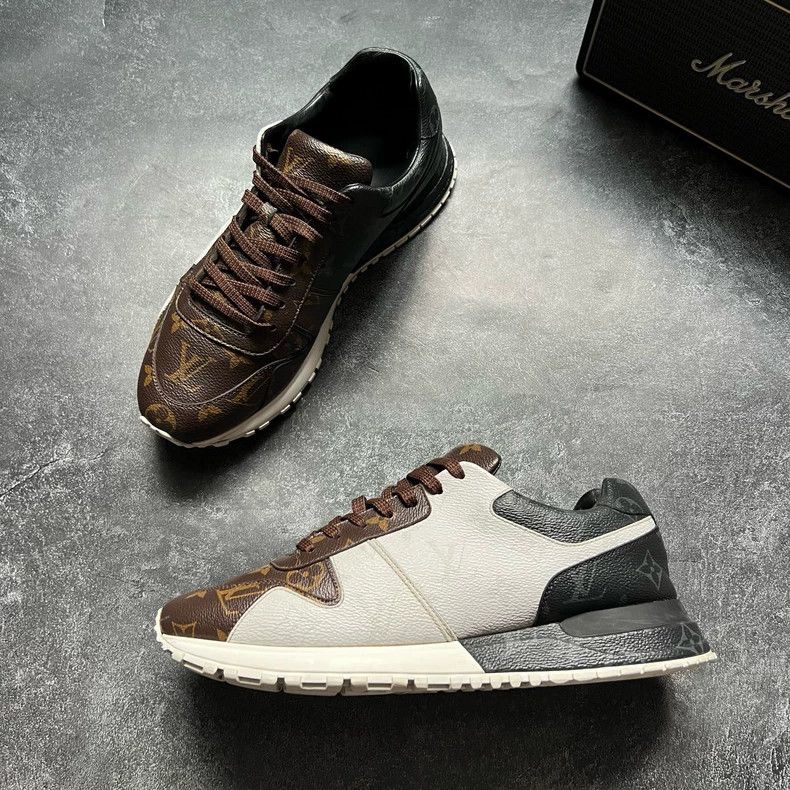 Louis Vuitton Louis Vuitton Runaway Monogram Sneakers Size 41 Size US 7 / EU 40 - 2 Thumbnail