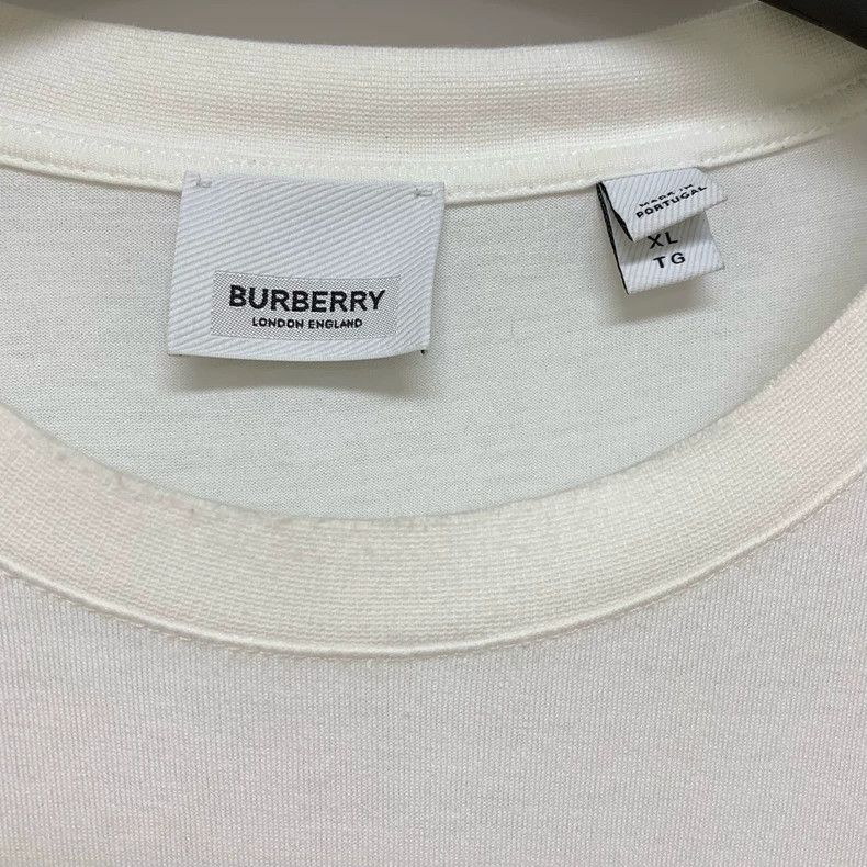 Burberry Burberry London England Short Sleeve T-Shirt Size US XL / EU 56 / 4 - 3 Thumbnail