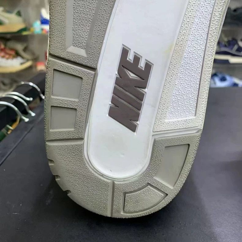 Amiri White High Top Sneakers in Good Condition Size US 10.5 / EU 43-44 - 7 Thumbnail