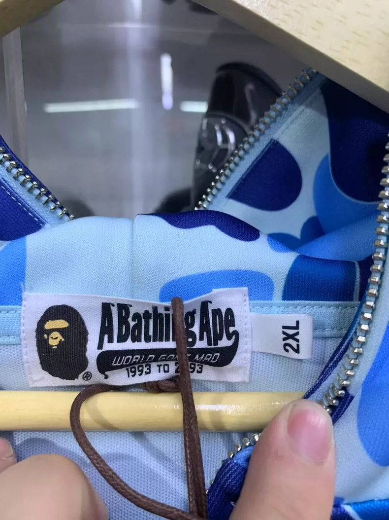 Bape BAPE Camo Shark Zip Hoodie for Men Size US XXL / EU 58 / 5 - 3 Thumbnail