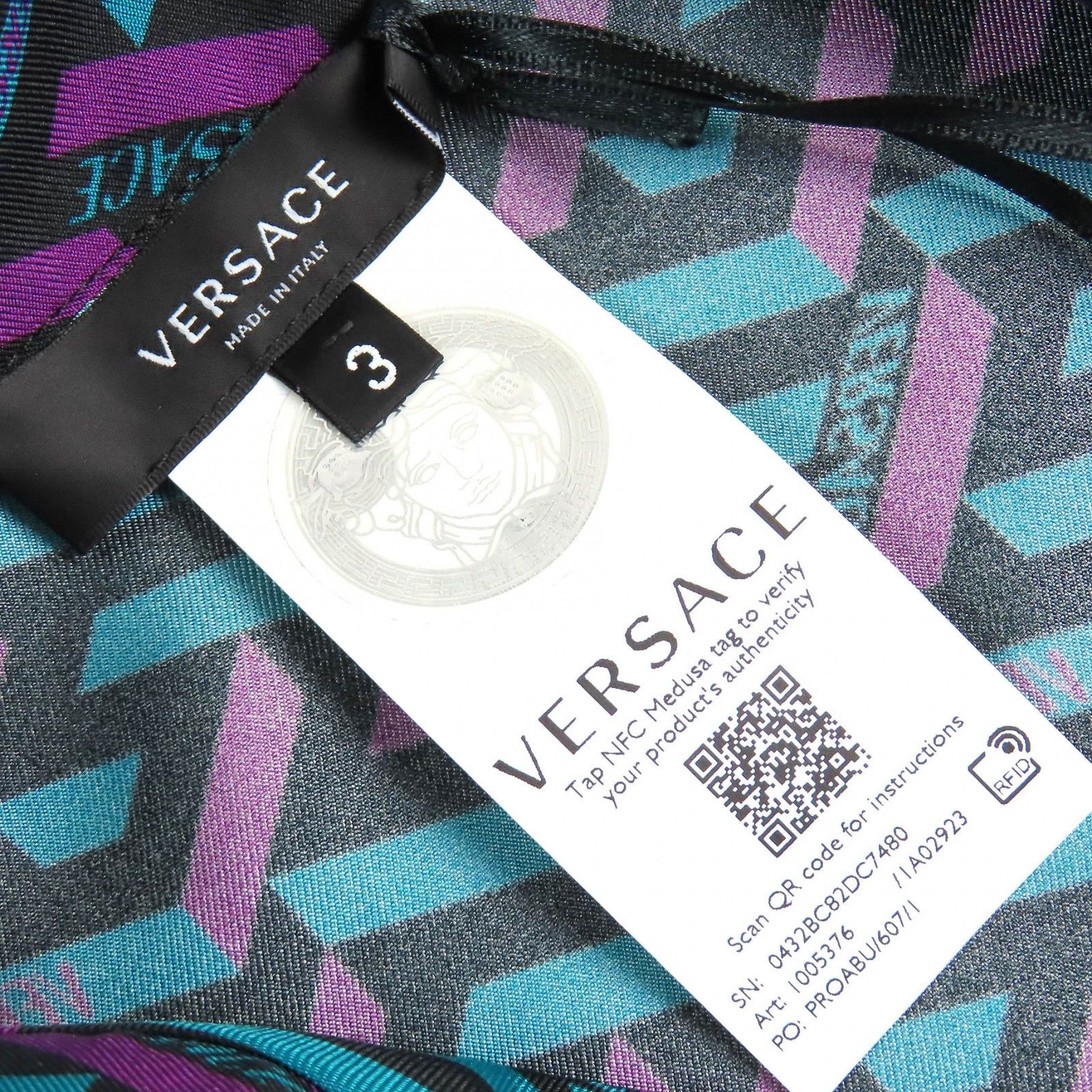 Versace Versace Versace La Greca Silk Shirt Others Lounge & Sleepwear 1005376 1A02923 DUTY FREE for USA Size ONE SIZE - 6 Thumbnail