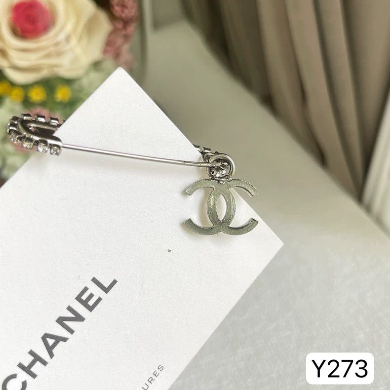 Chanel Chanel Brooch with Double C Logo Size ONE SIZE - 5 Thumbnail