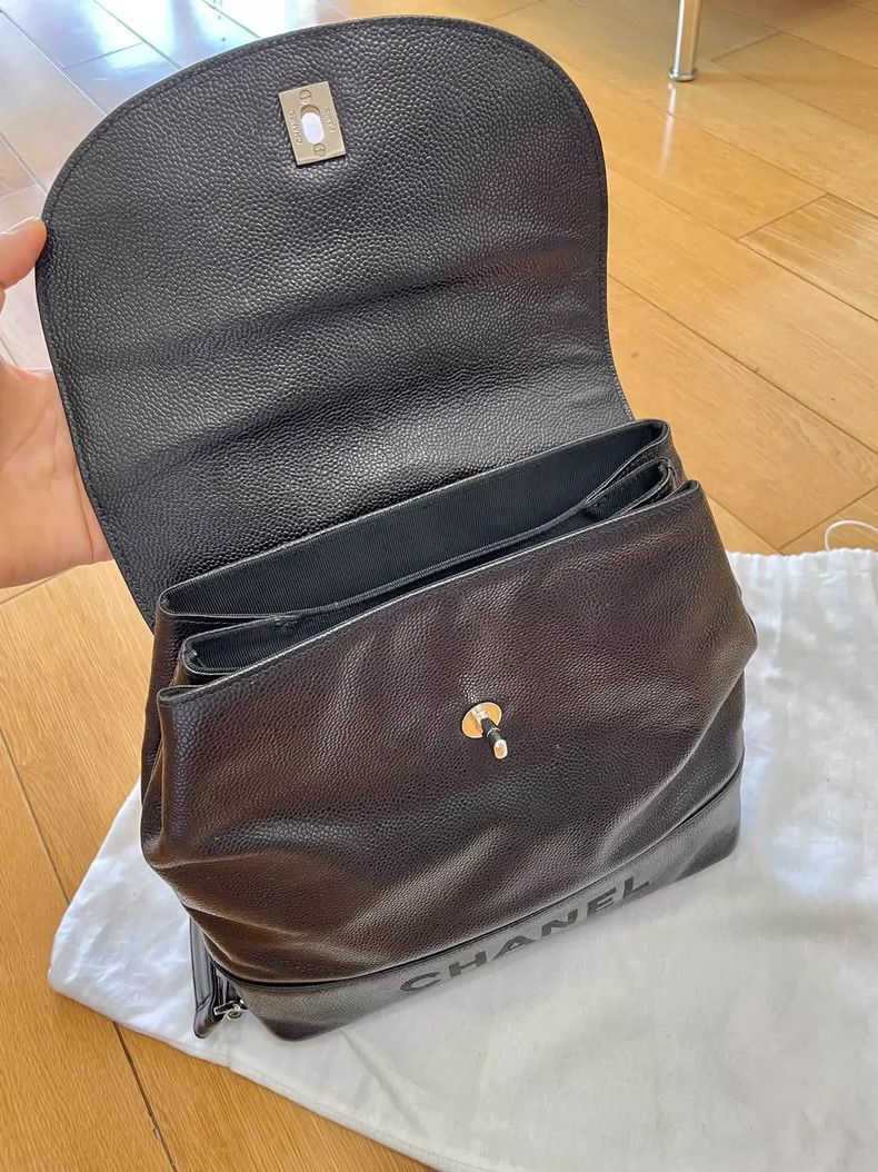 Chanel Chanel Black Caviar Leather Backpack Size ONE SIZE - 6 Thumbnail