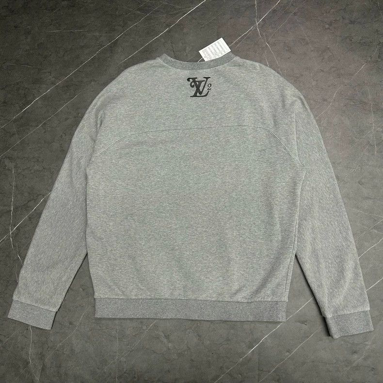 Louis Vuitton Louis Vuitton Gray Logo Sweatshirt NIGO Collaboration Size US XL / EU 56 / 4 - 2 Thumbnail