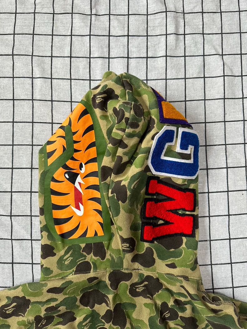 Bape Bape Limited Edition Camo Hoodie XL Size US XL / EU 56 / 4 - 3 Thumbnail