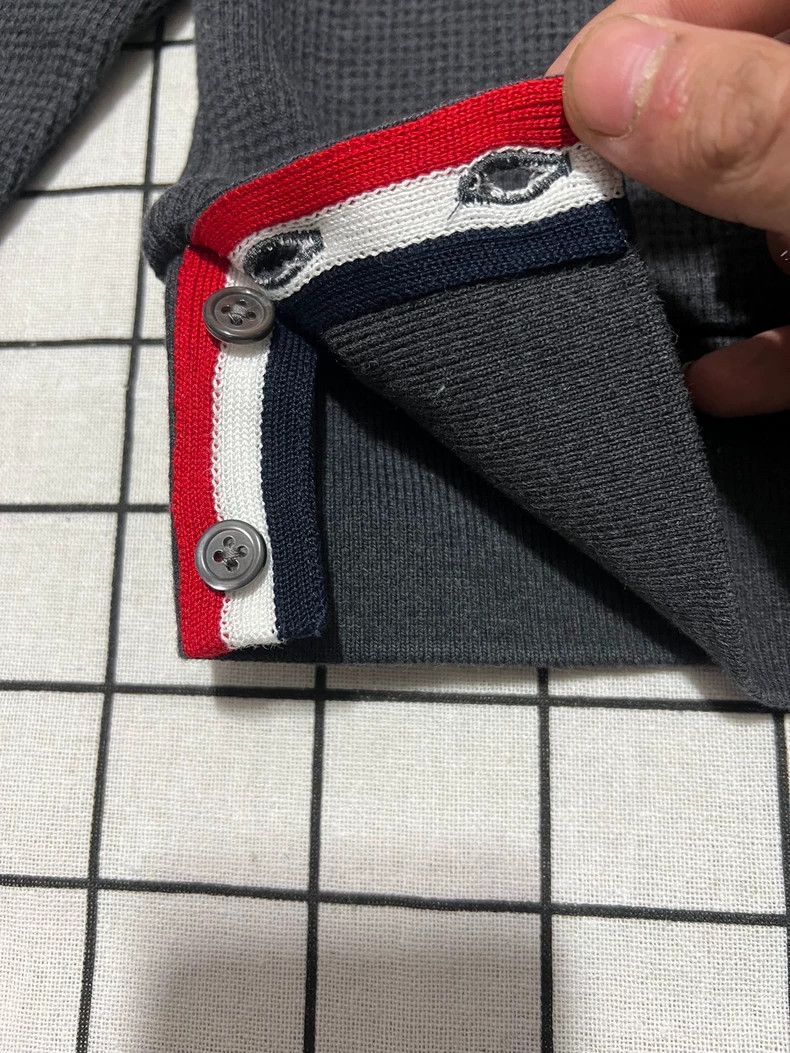 Thom Browne Classic Long Sleeve Waffle Sweatshirt Size US S / EU 44-46 / 1 - 7 Thumbnail