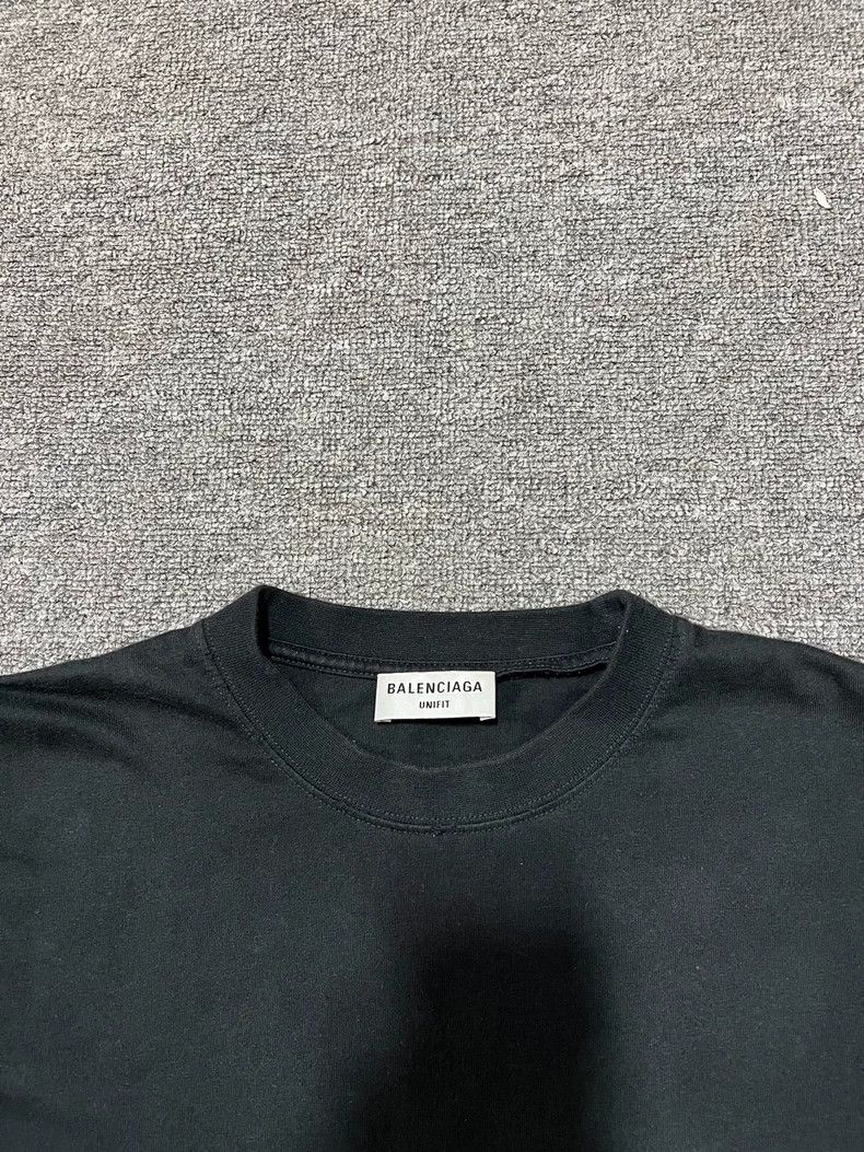 Balenciaga Balenciaga Short Sleeve Distressed T-Shirt Size US XS / EU 42 / 0 - 3 Thumbnail