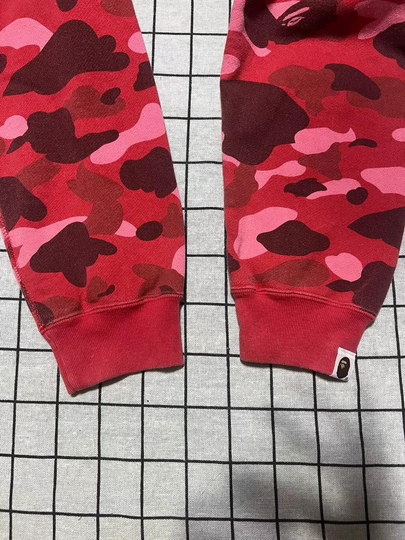 Bape BAPE Red Camo Hoodie Size M Size US L / EU 52-54 / 3 - 3 Thumbnail