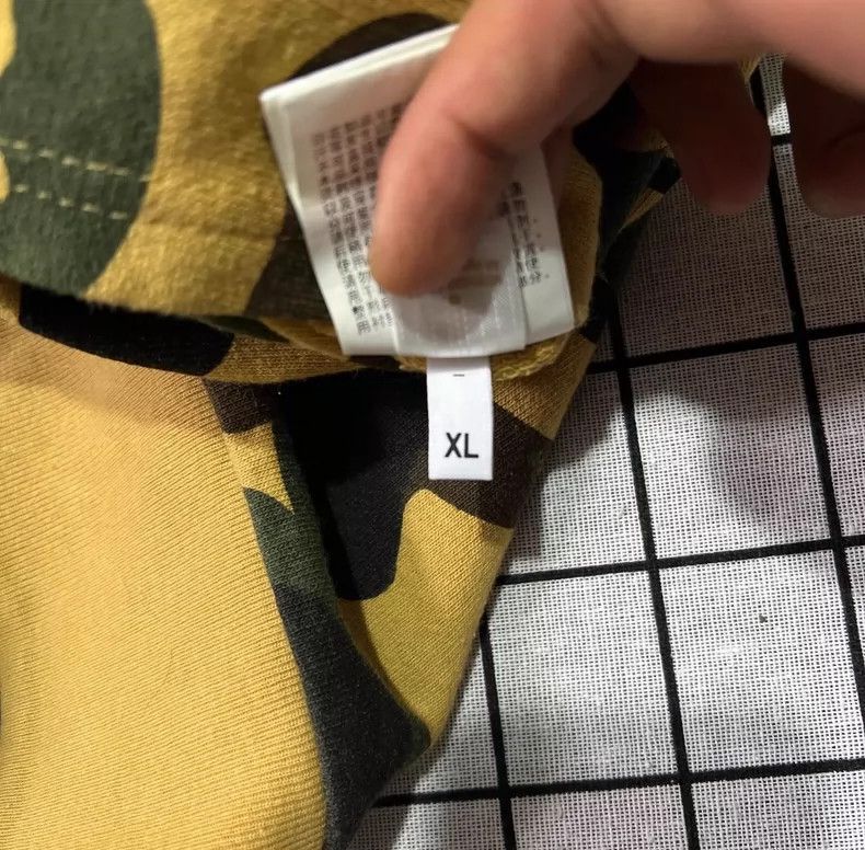 Bape Bape Yellow Camo Reversible Hoodie XL Size US XL / EU 56 / 4 - 9 Thumbnail