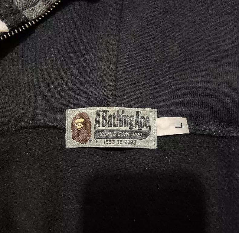 Bape BAPE Shark Zip Jacket in Black and Gray Size US L / EU 52-54 / 3 - 5 Thumbnail