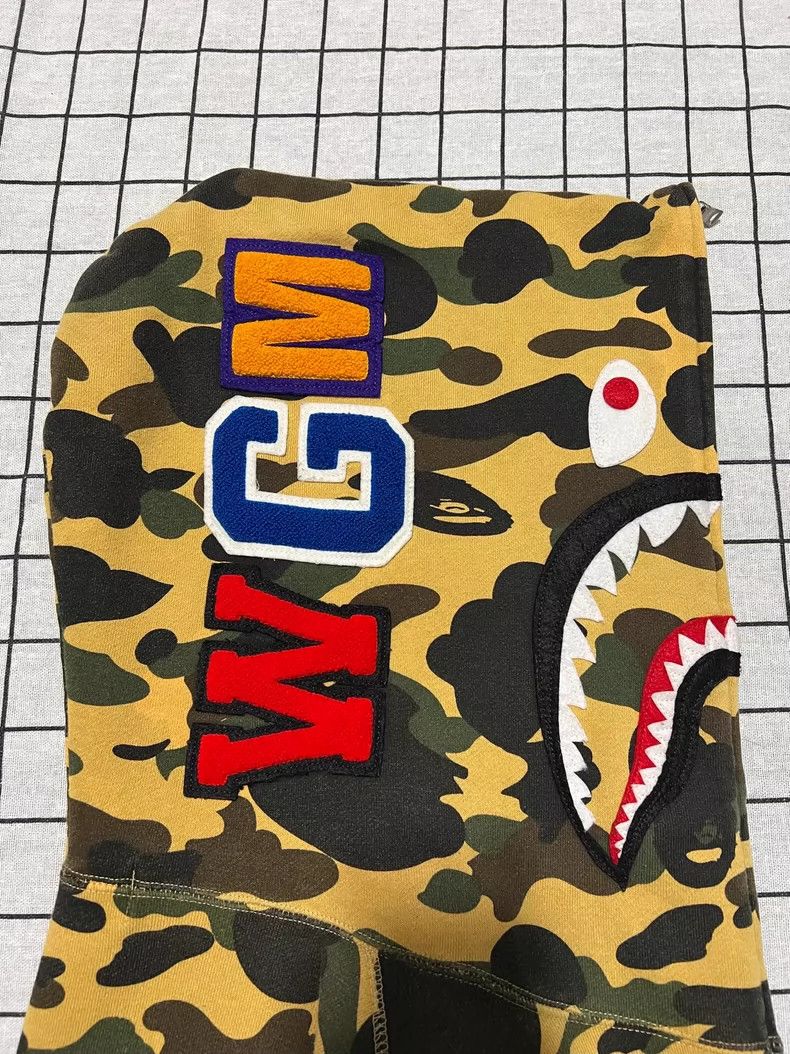 Bape Bape Yellow Camouflage Shark Hoodie XXL Size US XXL / EU 58 / 5 - 2 Thumbnail