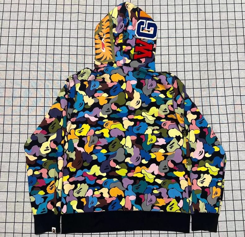 Bape Bape Shark Hoodie Night Glow Sakura Size US XL / EU 56 / 4 - 2 Thumbnail